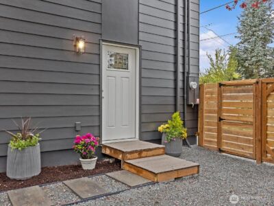 8117 17th Avenue SW #B, Seattle, WA 98106 - Photo 2