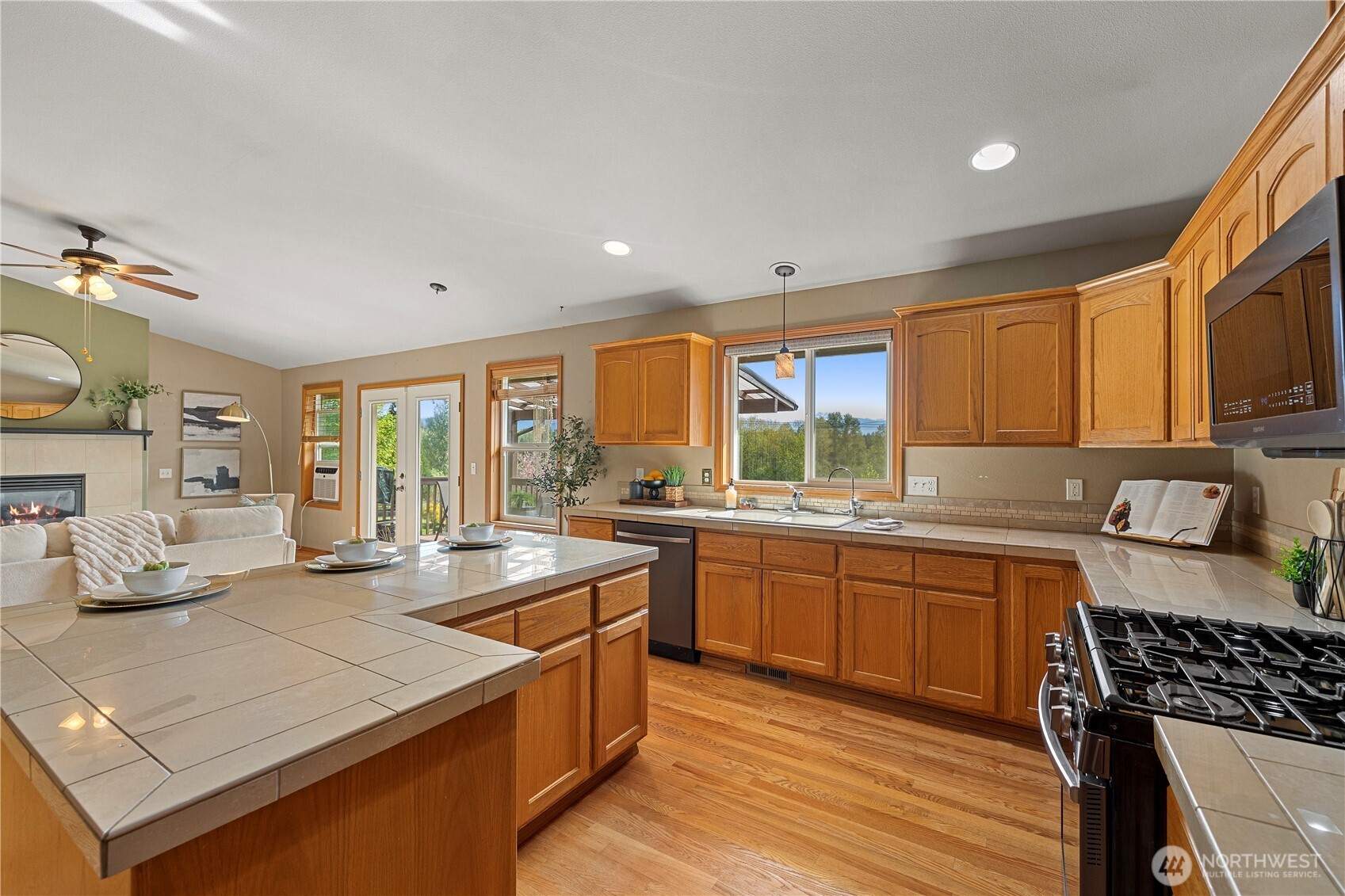 10929 131st Avenue NE, Lake Stevens, WA 98258-8876