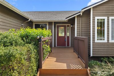 10929 131st Avenue NE, Lake Stevens, WA 98258-8876 - Photo 2