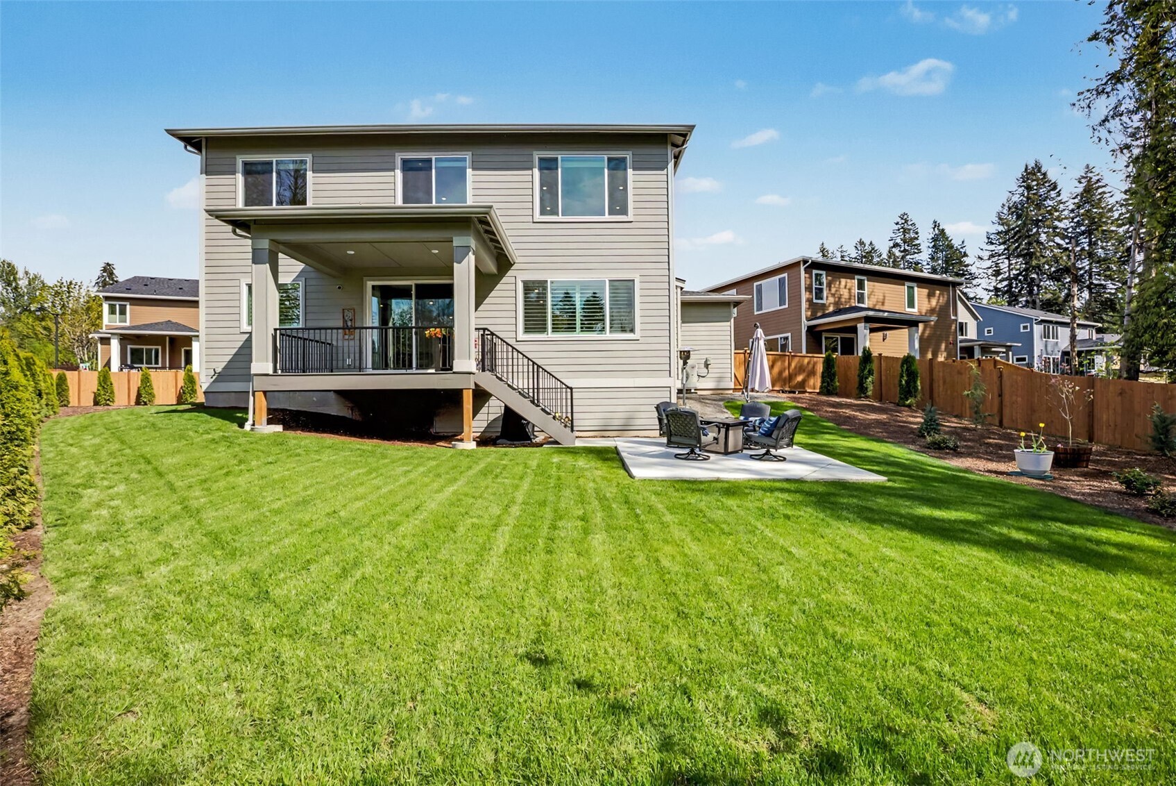 6410 213th Ave Court E, Bonney Lake, WA 98391-6567