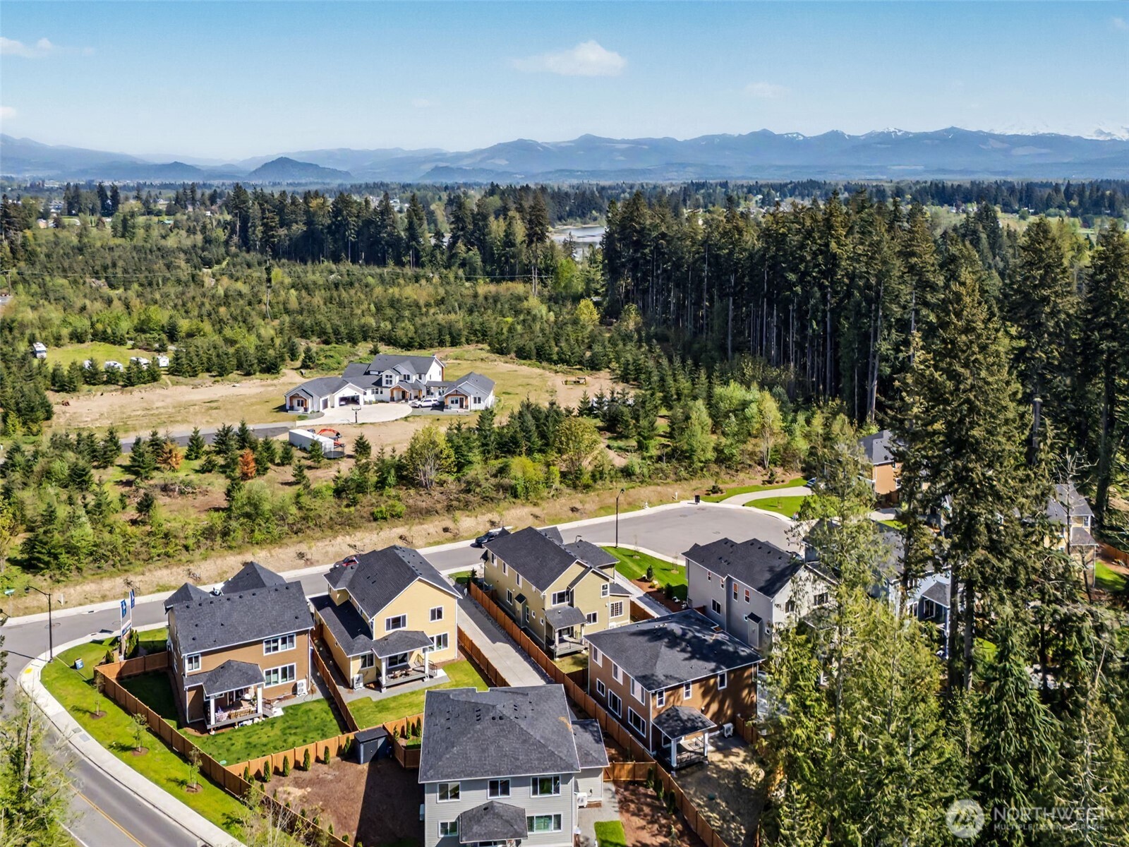 6410 213th Ave Court E, Bonney Lake, WA 98391-6567