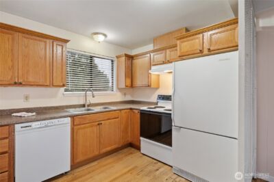 2014 SW 152nd Street , Burien, WA 98166 - Photo 15