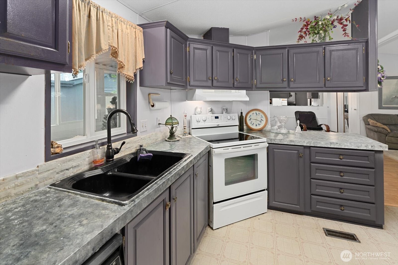 8430 SE 15th Place #91, Lake Stevens, WA 98258