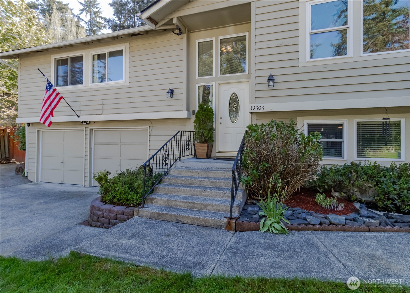 19303 10th Ave E , Spanaway, WA 98387