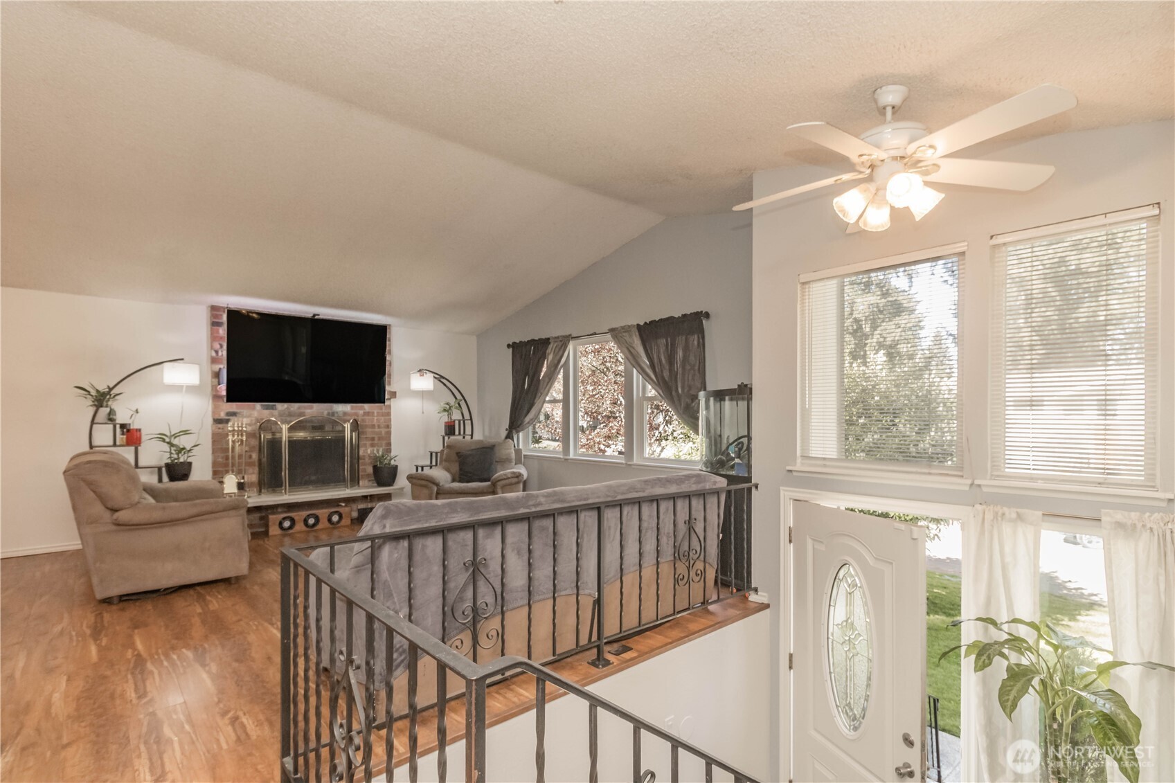 19303 10th Ave E , Spanaway, WA 98387