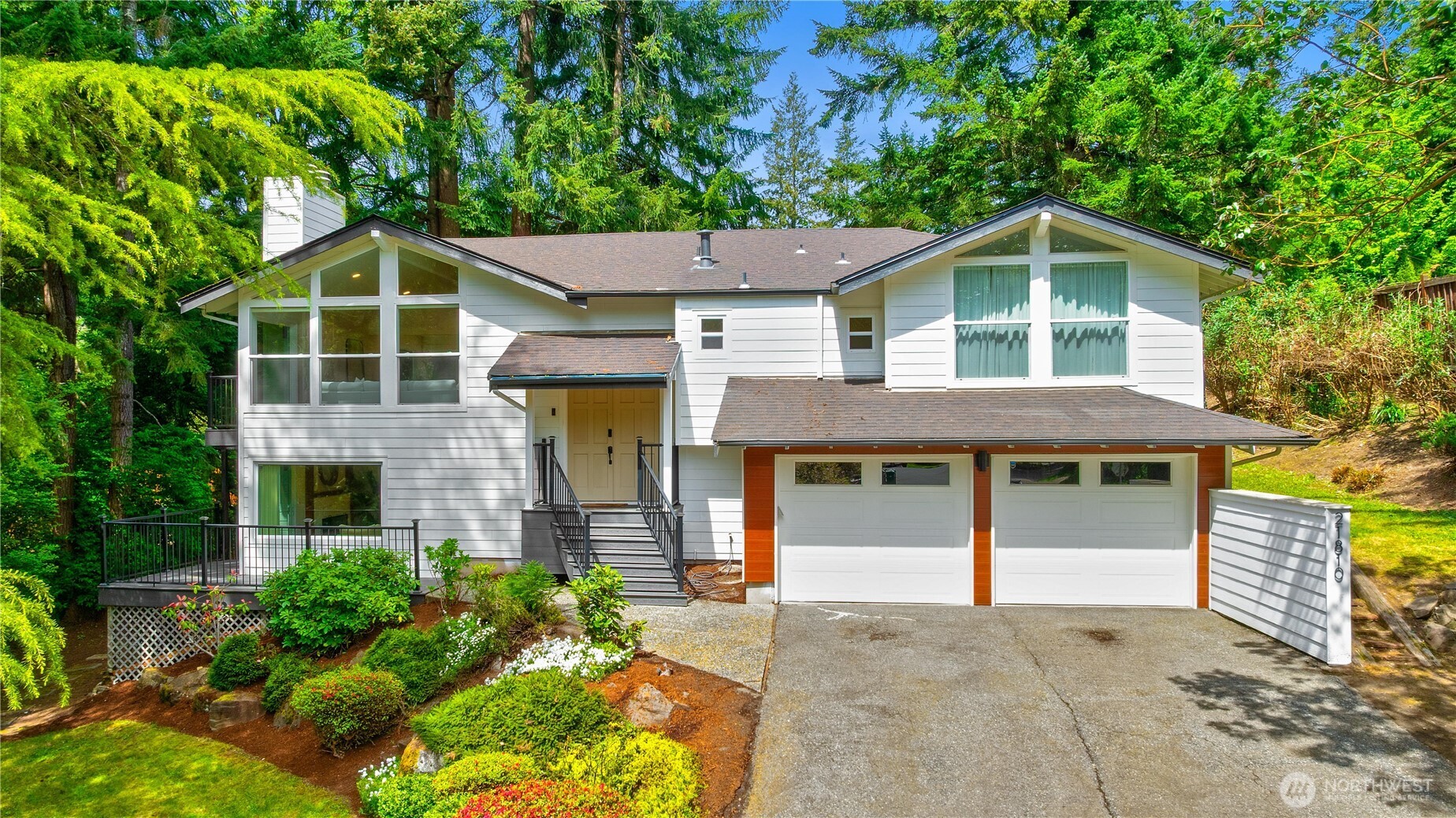 21810 NE 16th Street , Sammamish, WA 98074