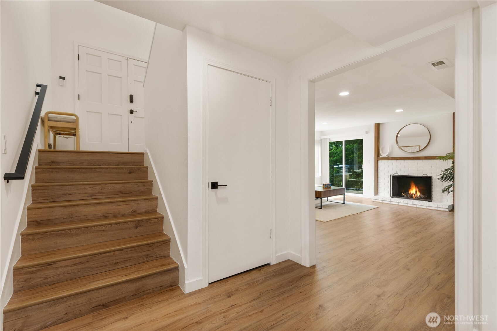 21810 NE 16th Street , Sammamish, WA 98074