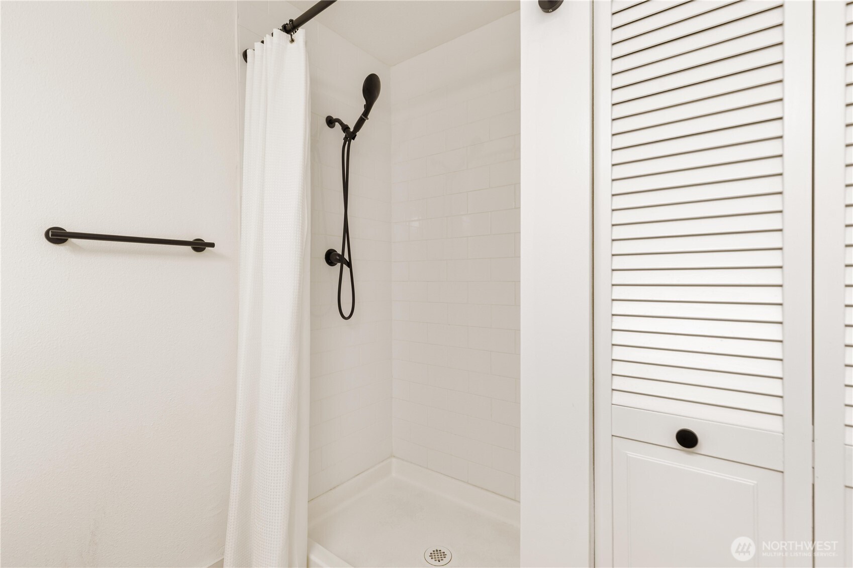 21810 NE 16th Street , Sammamish, WA 98074