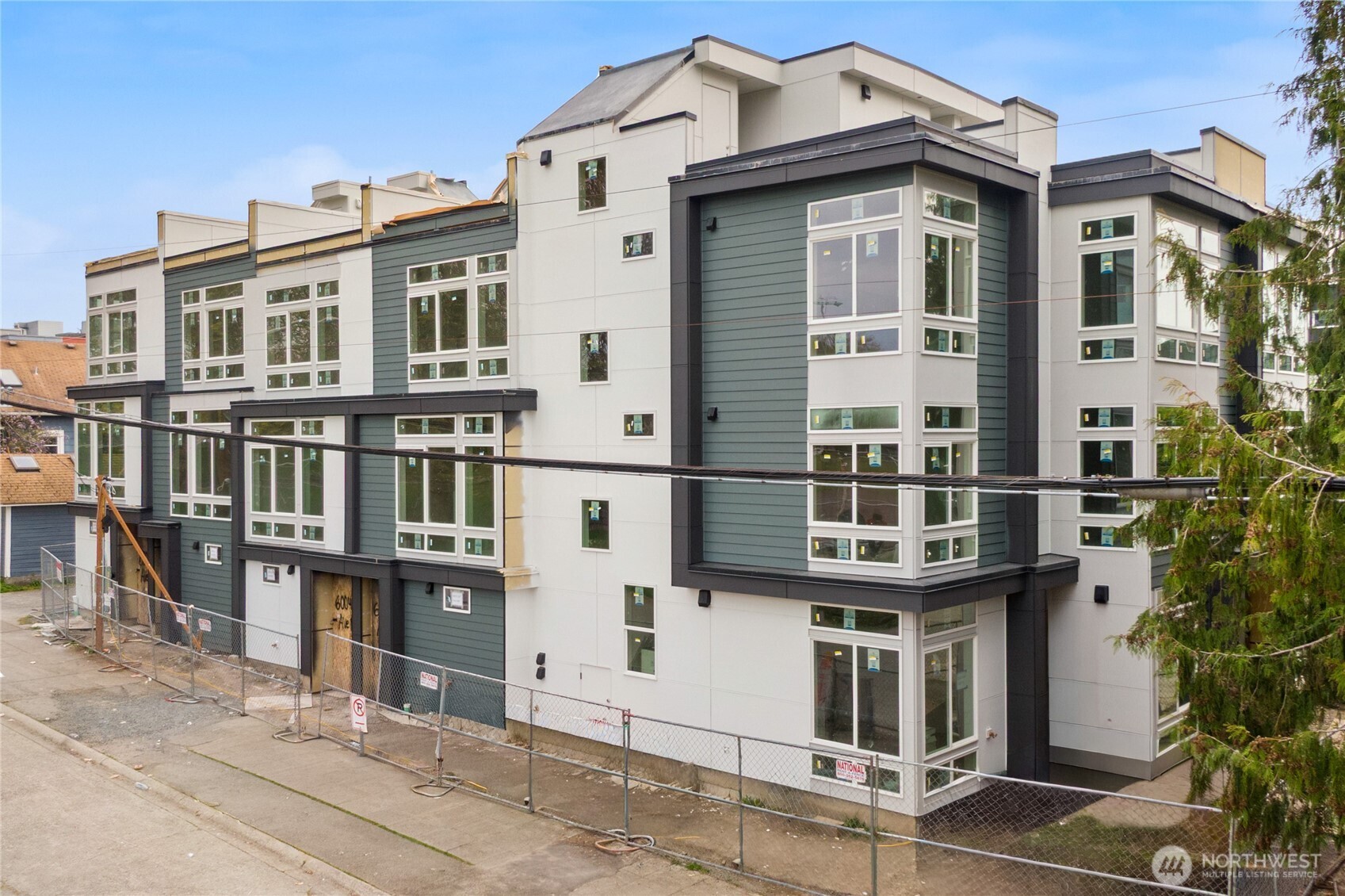 2452 NW 60th Street , Seattle, WA 98107