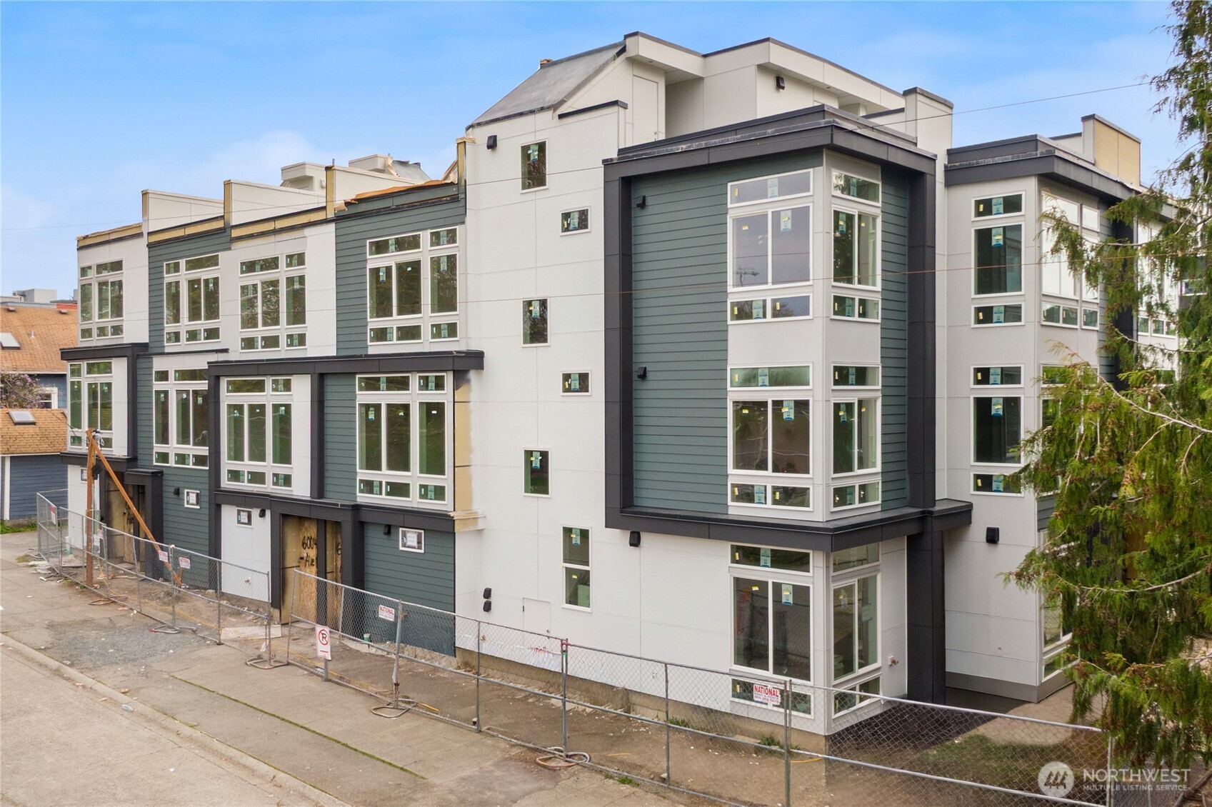 2452 NW 60th Street , Seattle, WA 98107