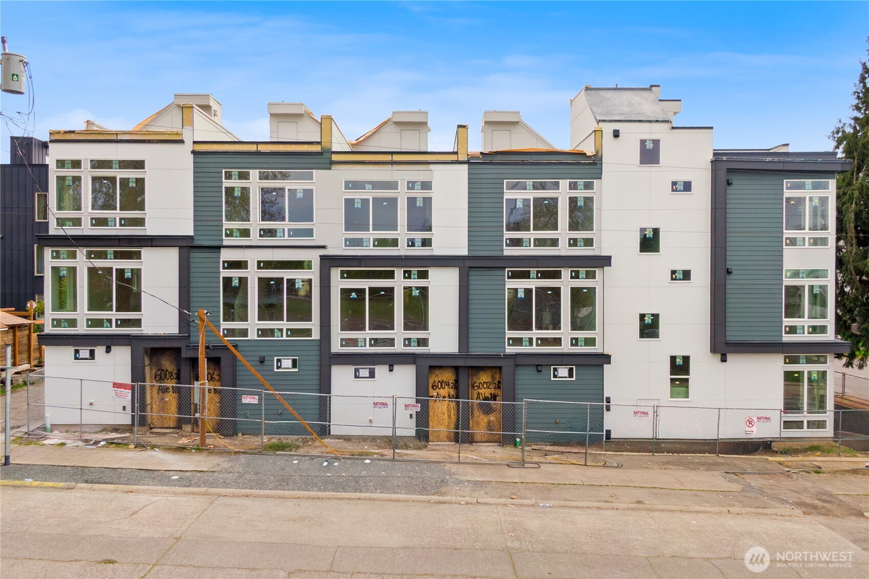 2452 NW 60th Street , Seattle, WA 98107