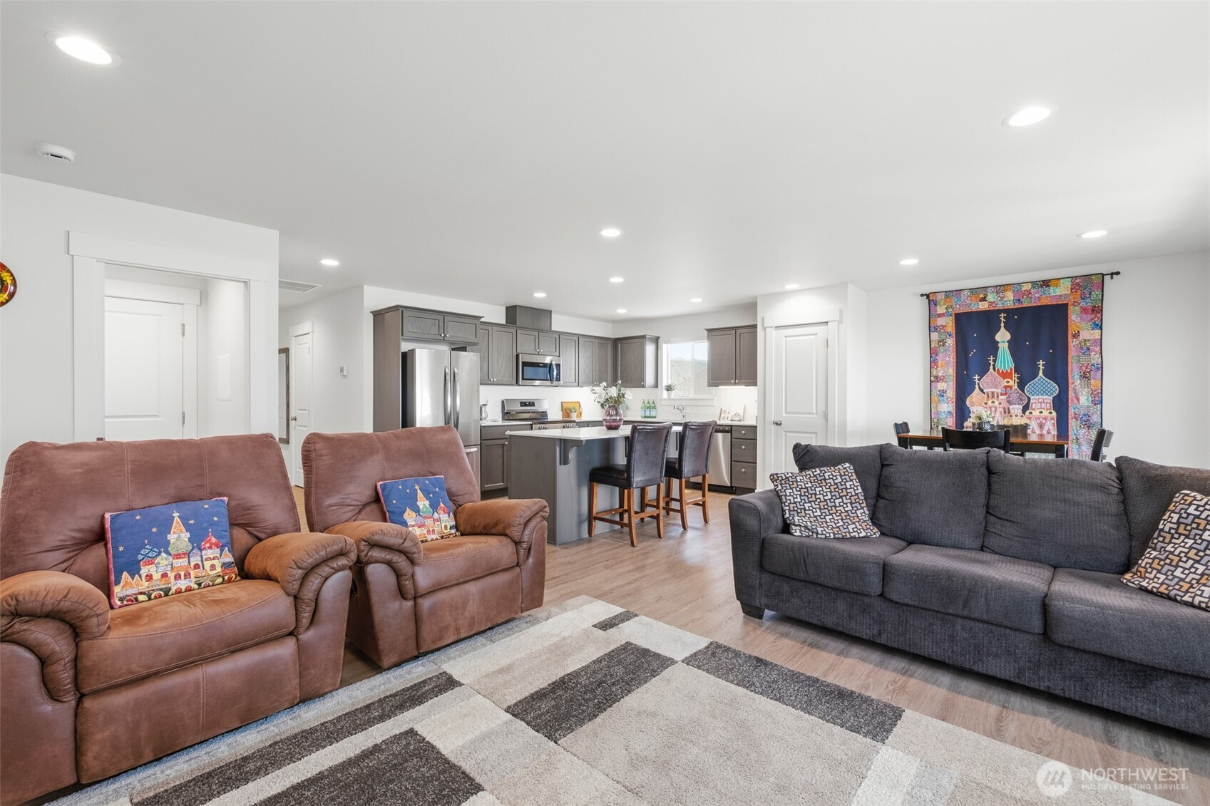 2355 3rd St SE , East Wenatchee, WA 98802