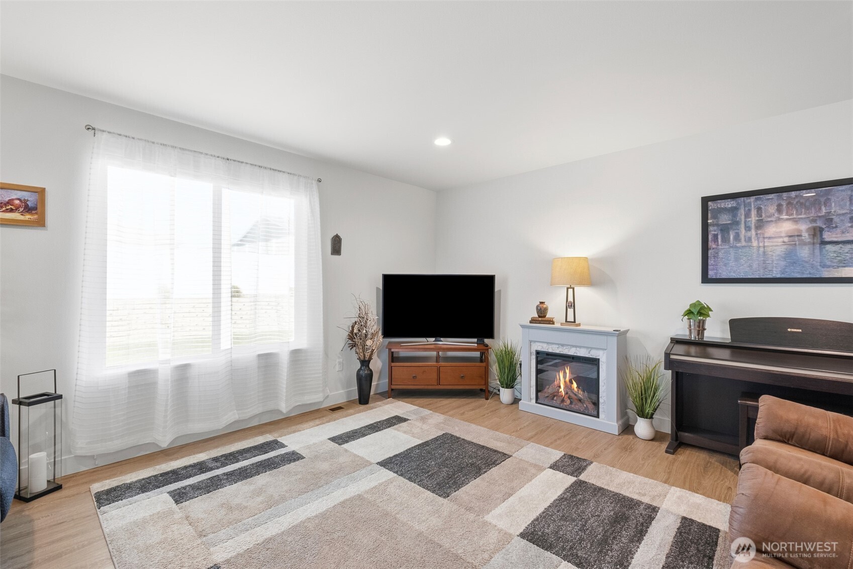 2355 3rd St SE , East Wenatchee, WA 98802