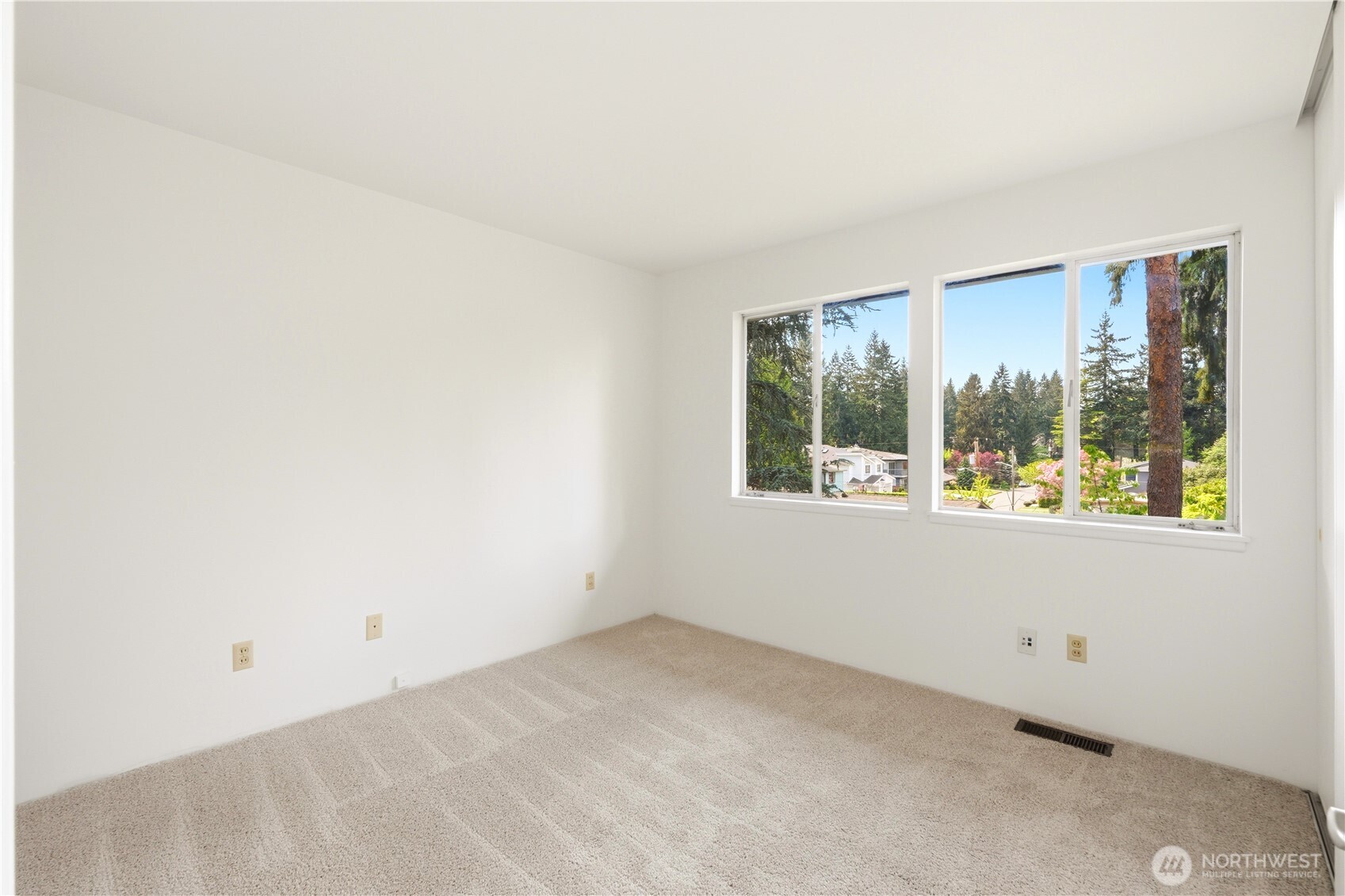 14613 SE 16th Place , Bellevue, WA 98007