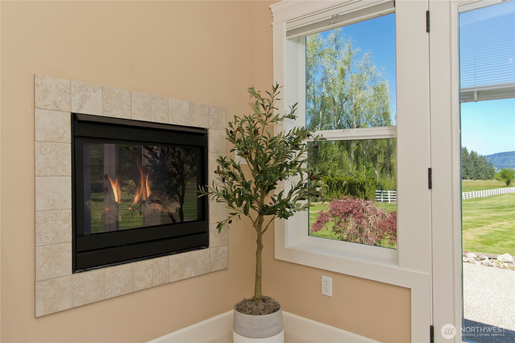 26910 SE 216th Street , Maple Valley, WA 98038