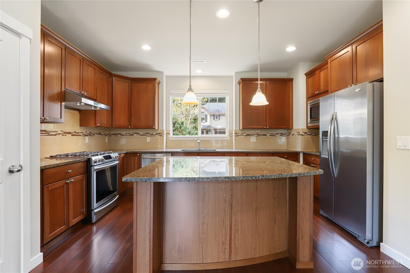 10248 242nd Avenue NE, Redmond, WA 98053