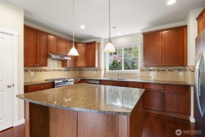10248 242nd Avenue NE, Redmond, WA 98053 - Photo 12