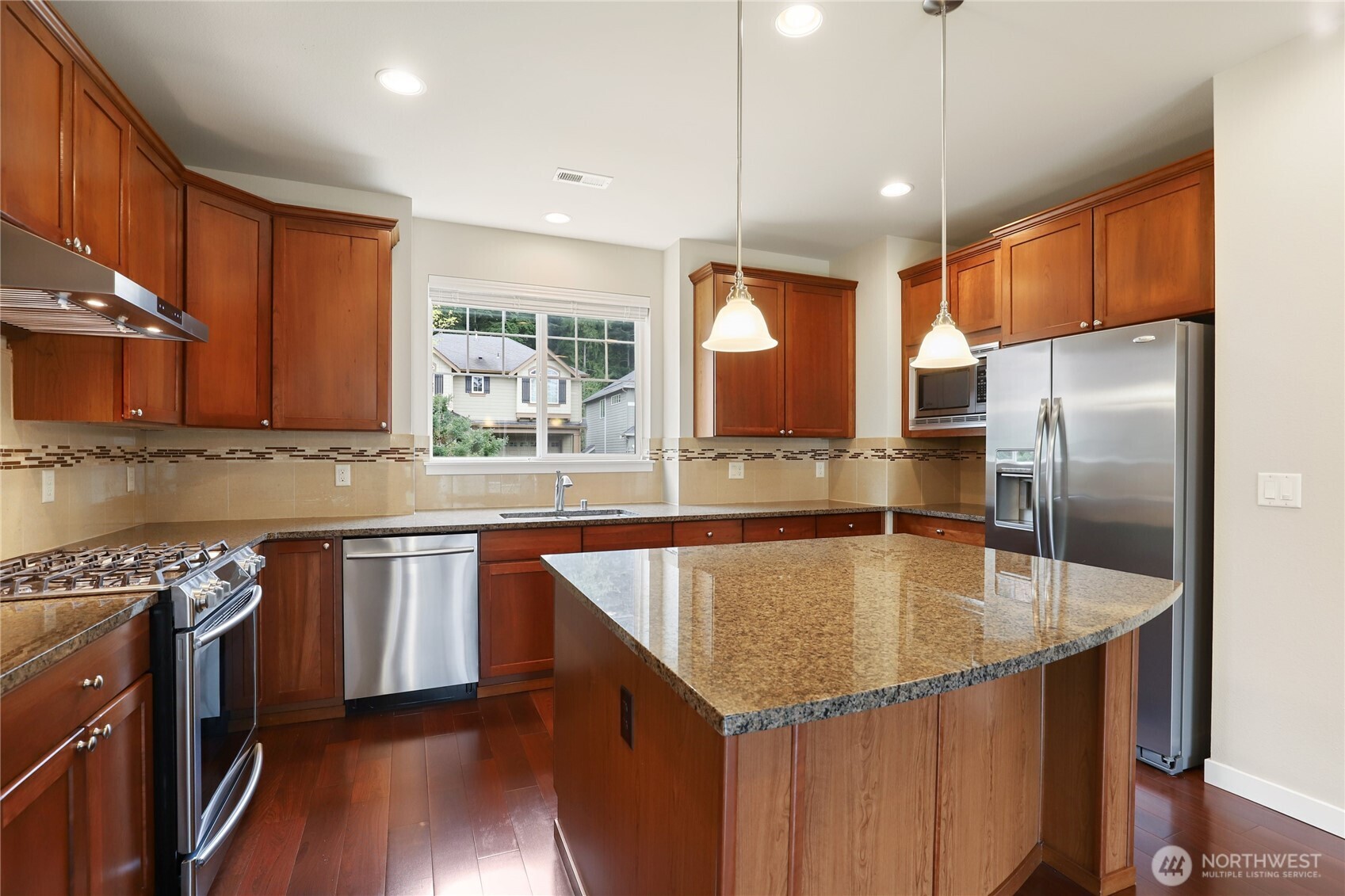 10248 242nd Avenue NE, Redmond, WA 98053