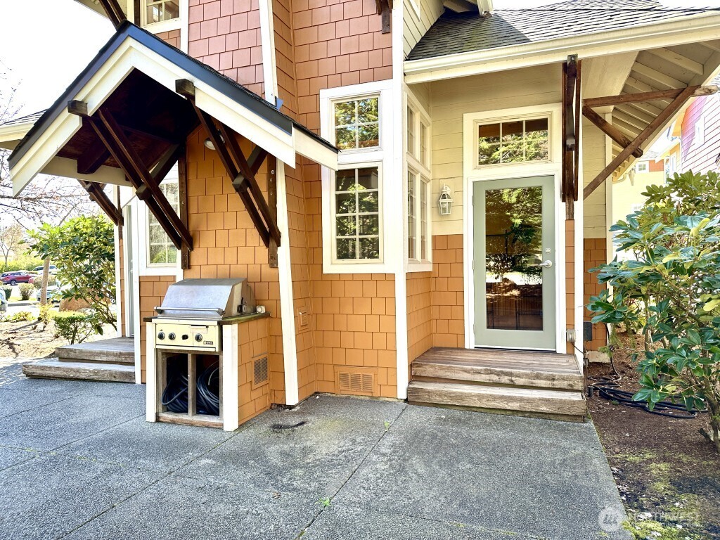 515 225th Place NE #33, Sammamish, WA 98074