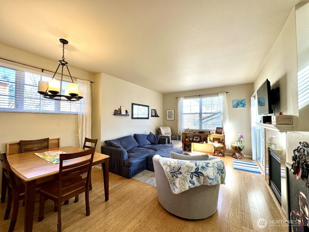 515 225th Place NE #33, Sammamish, WA 98074