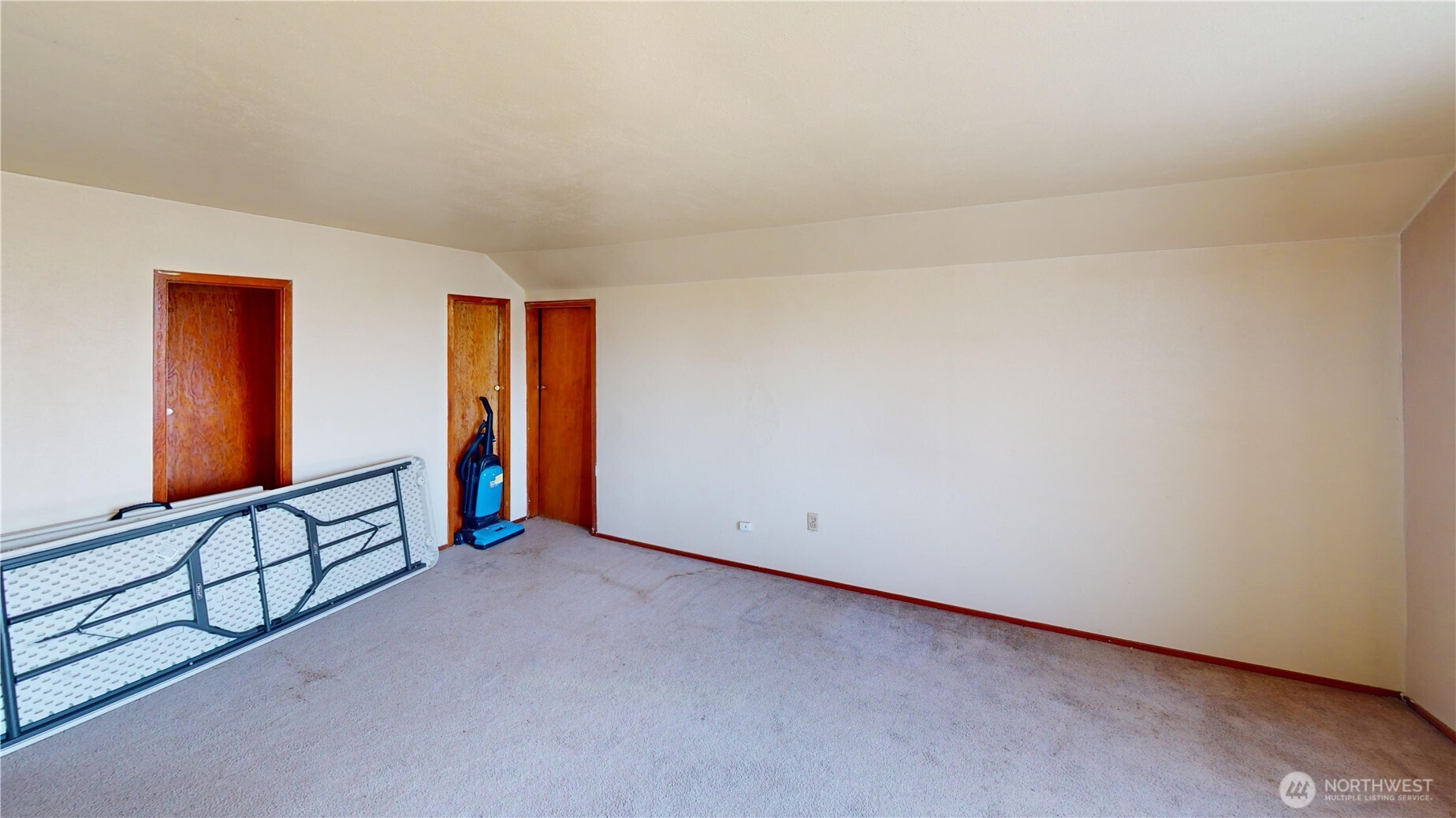 4326 E F Street , Tacoma, WA 98404