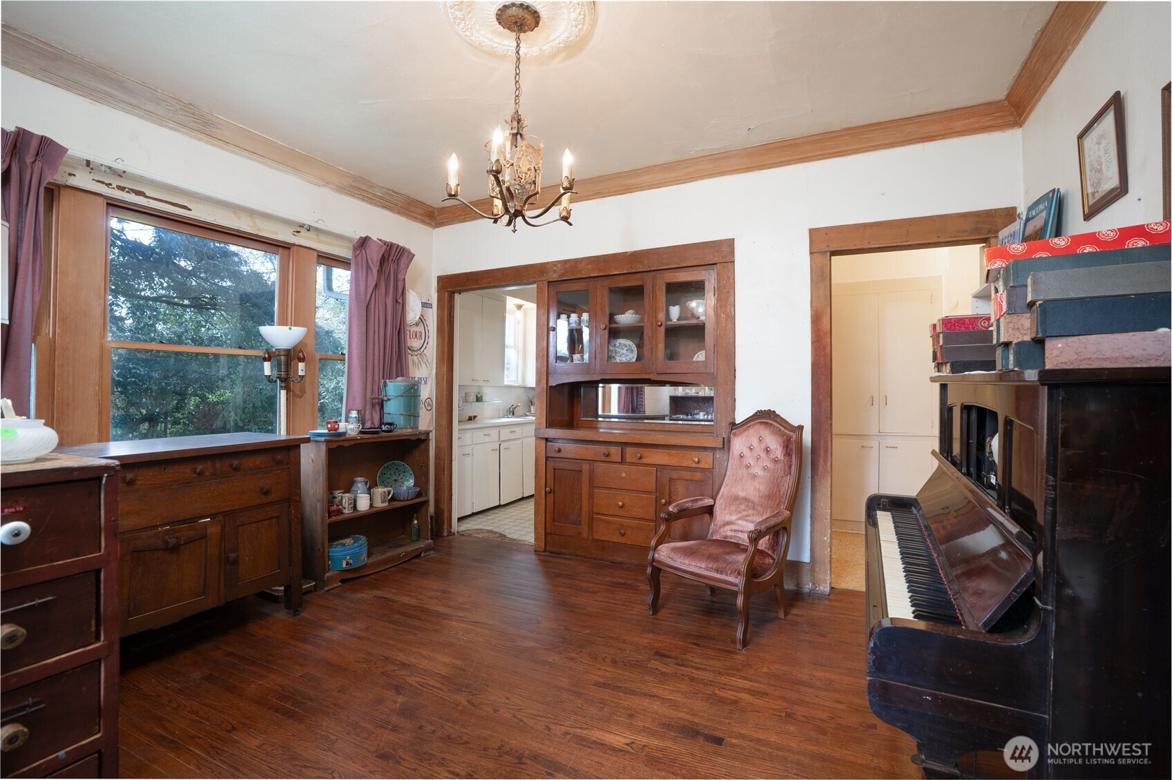 4326 E F Street , Tacoma, WA 98404