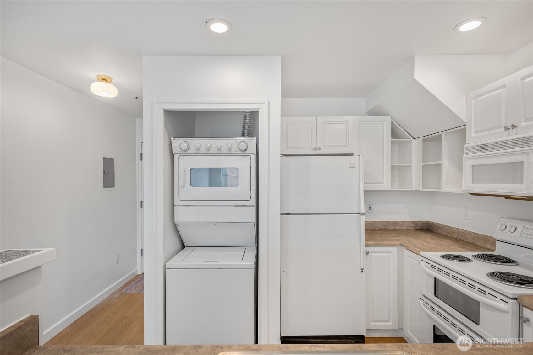 2415 2nd Avenue #750, Seattle, WA 98121
