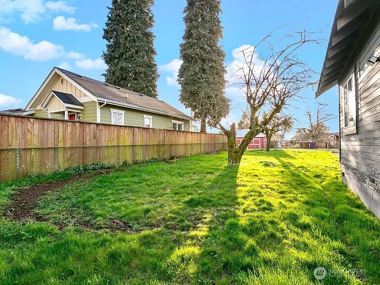 3331 S Alaska St , Tacoma, WA 98418