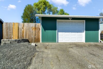 8705 12th Street NE, Lake Stevens, WA 98258 - Photo 17