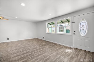 8705 12th Street NE, Lake Stevens, WA 98258 - Photo 6