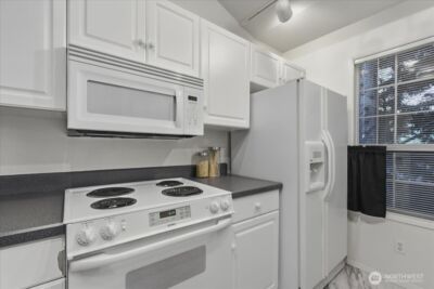 13210 SE 7th Street #D20, Vancouver, WA 98683 - Photo 14