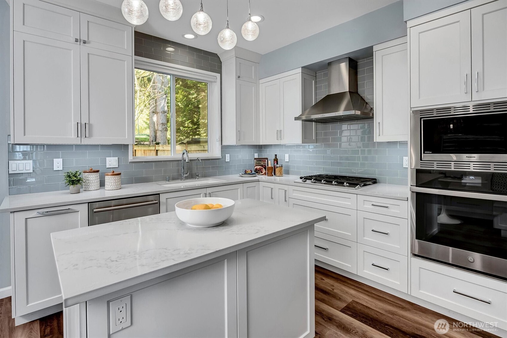 9080 162nd Place NE #2202, Redmond, WA 98052