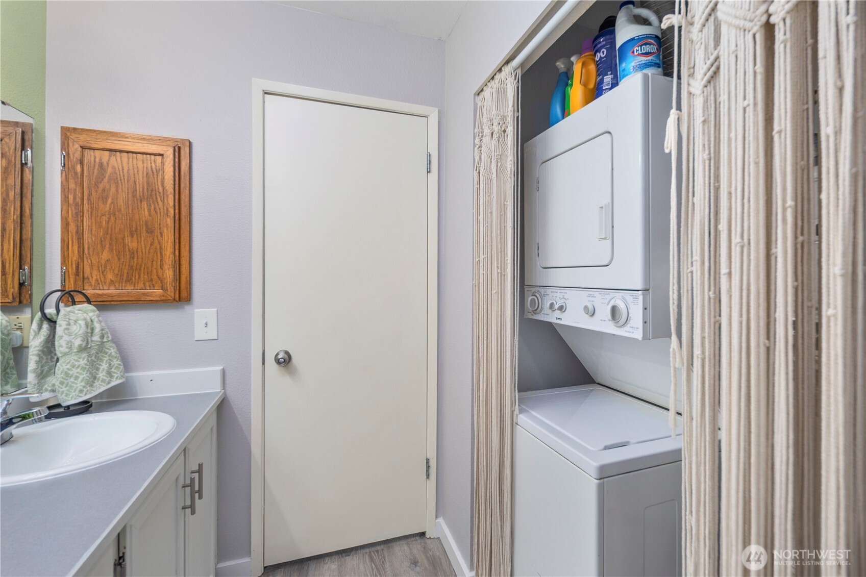 4118 212th Street SW #C103, Mountlake Terrace, WA 98043