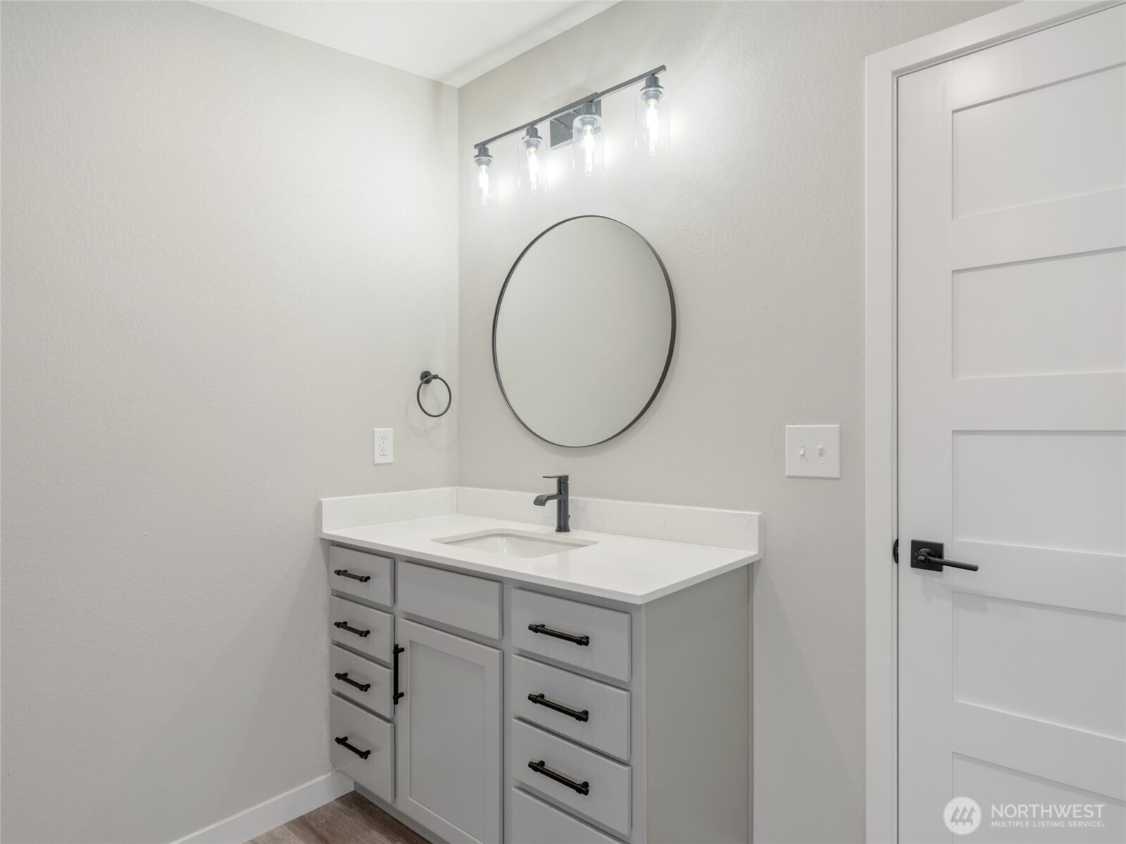 734 Lakeside Way SW, Mattawa, WA 99349
