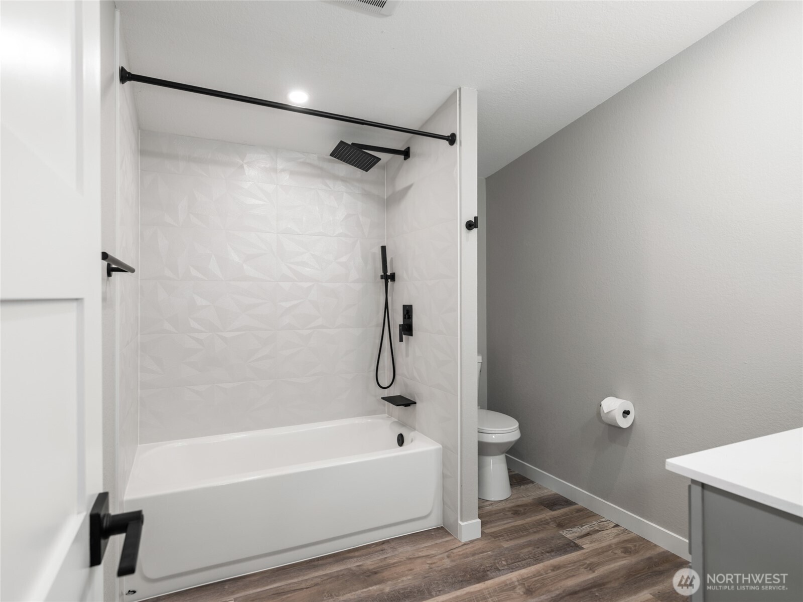 734 Lakeside Way SW, Mattawa, WA 99349