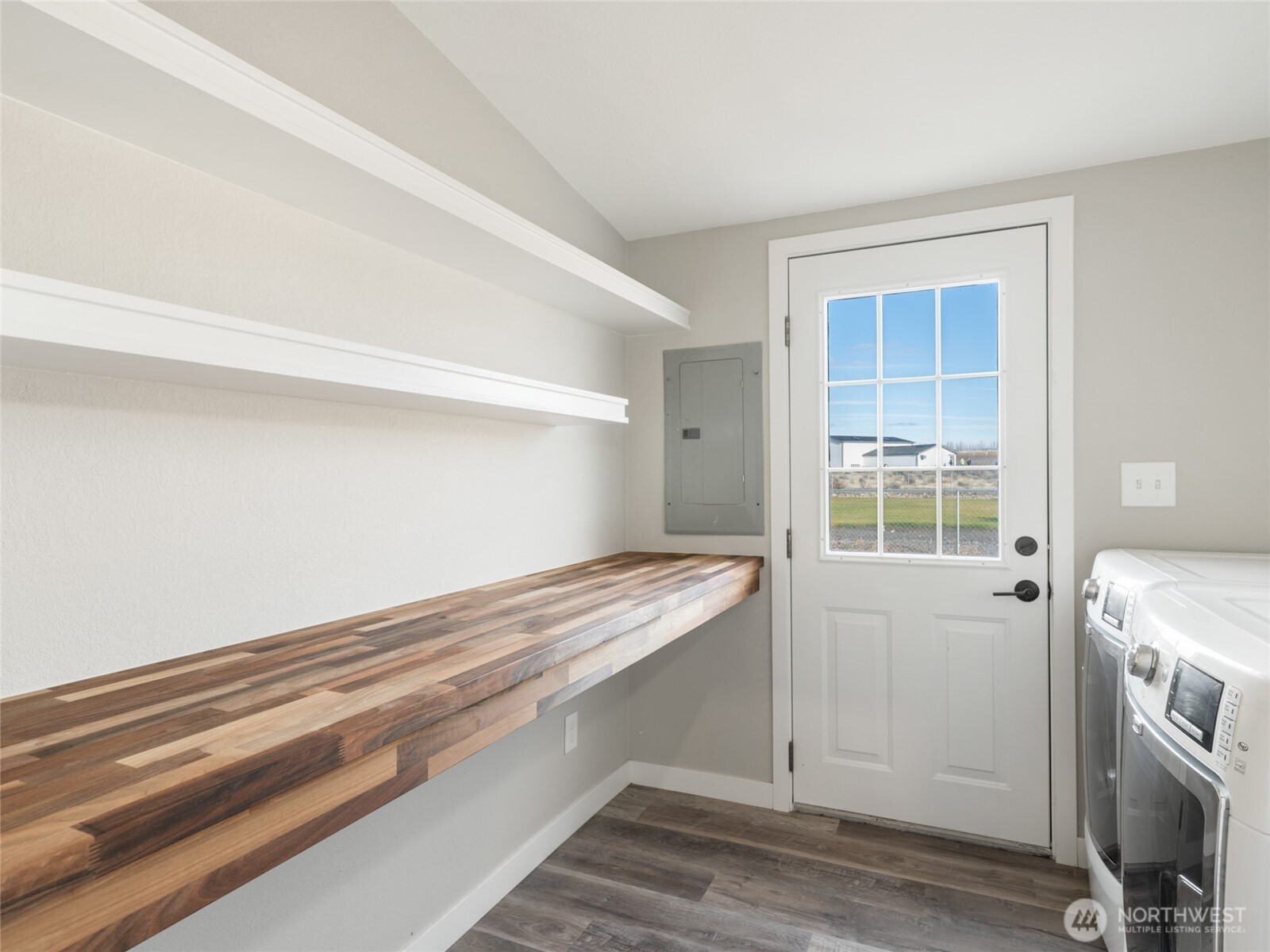 734 Lakeside Way SW, Mattawa, WA 99349