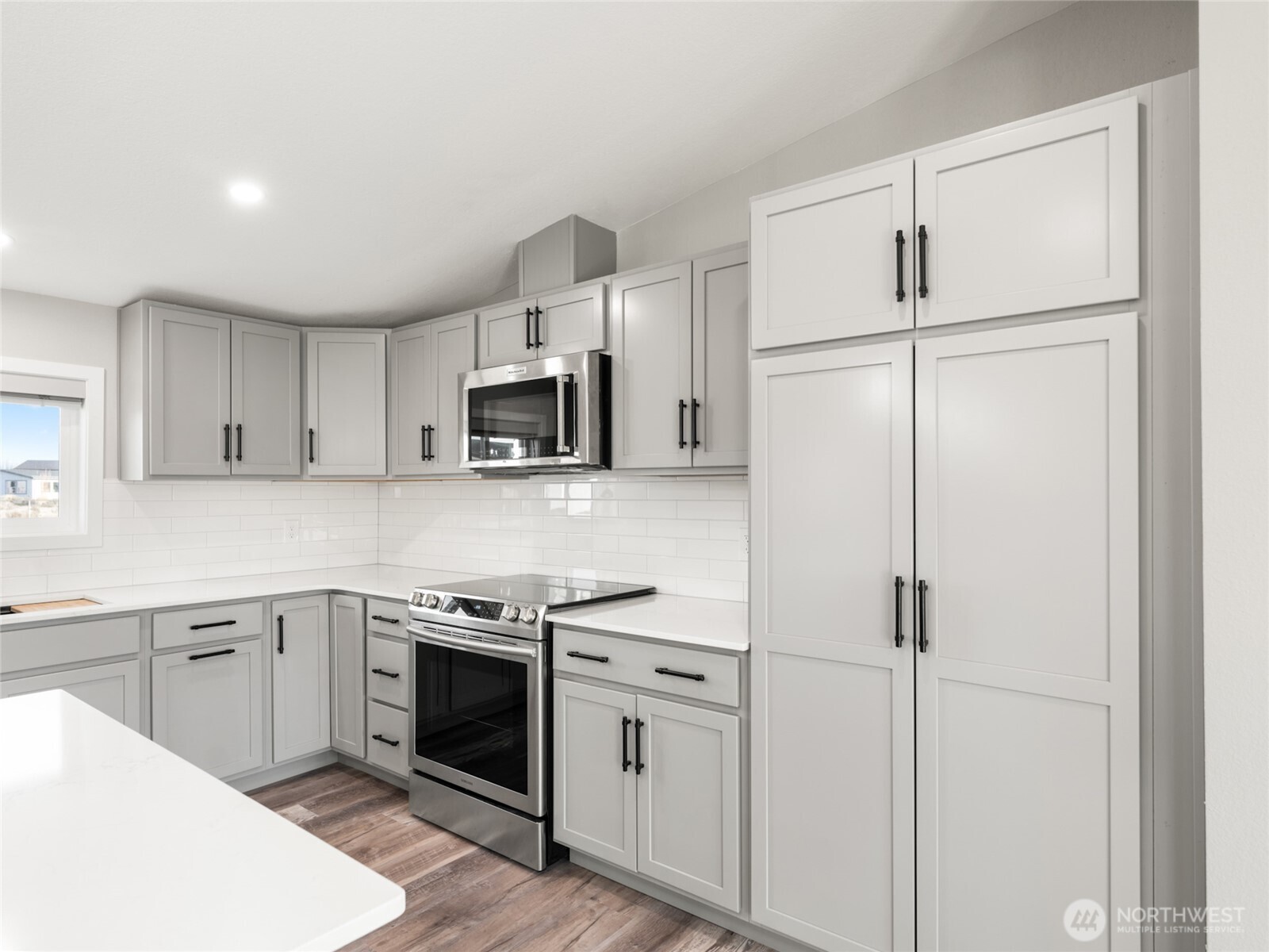 734 Lakeside Way SW, Mattawa, WA 99349