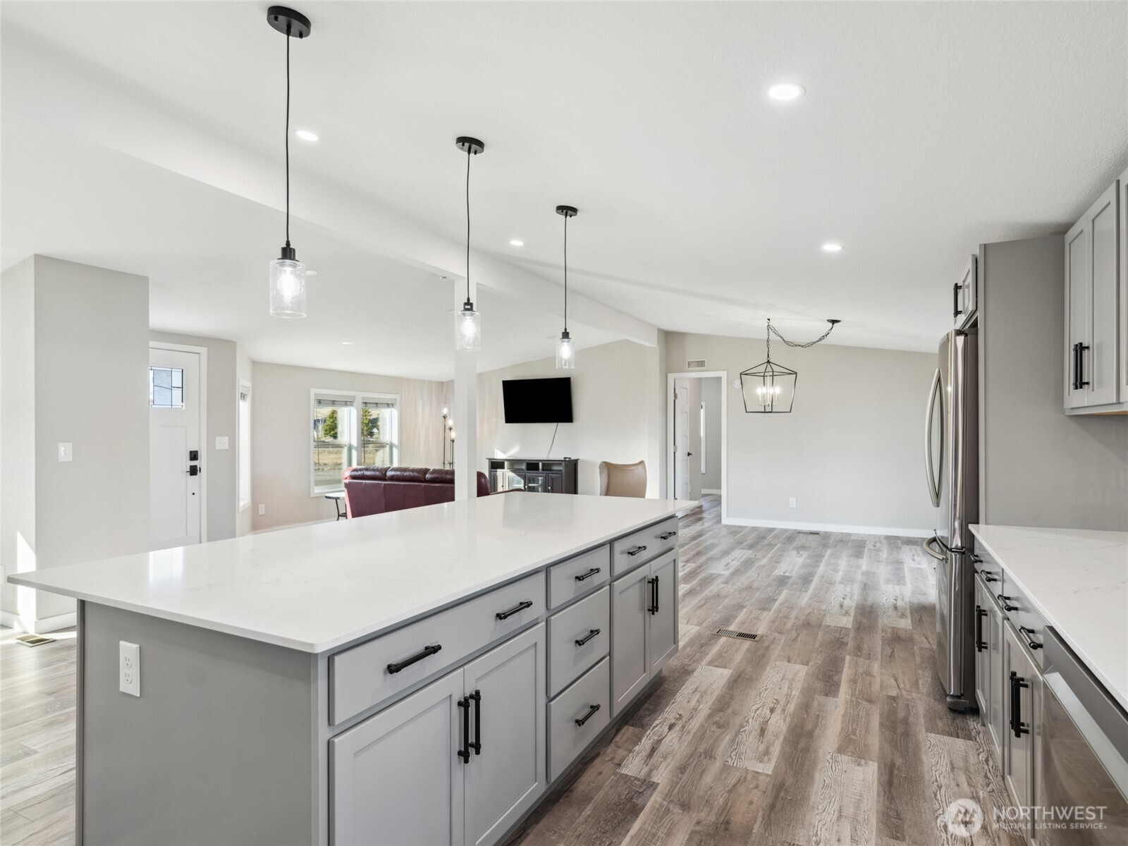 734 Lakeside Way SW, Mattawa, WA 99349