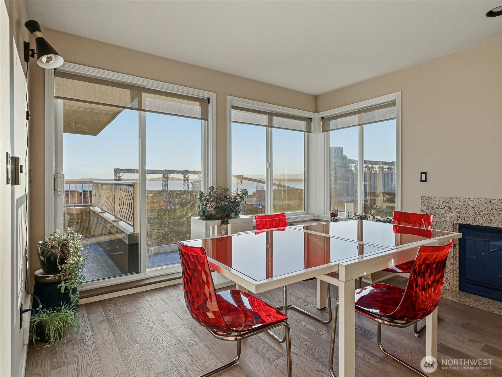 601 W Mercer Place #301, Seattle, WA 98119