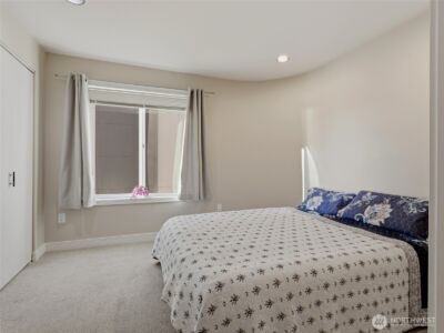 601 W Mercer Place #301, Seattle, WA 98119 - Photo 23