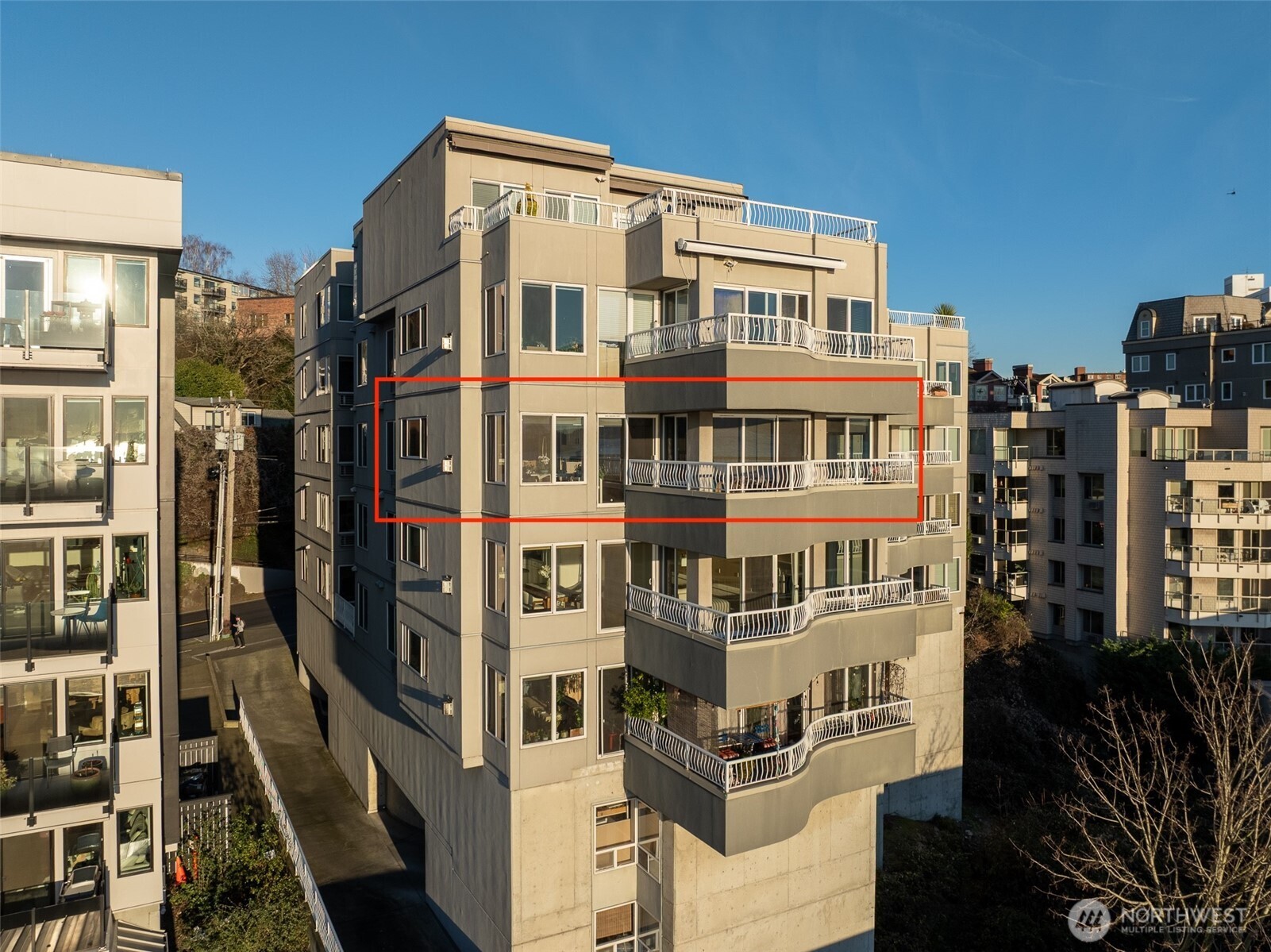 601 W Mercer Place #301, Seattle, WA 98119