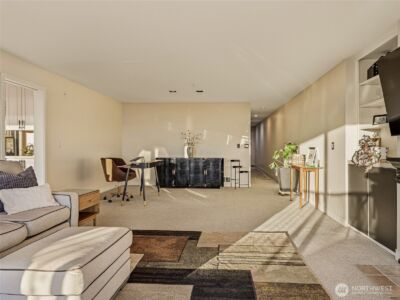 601 W Mercer Place #301, Seattle, WA 98119 - Photo 9