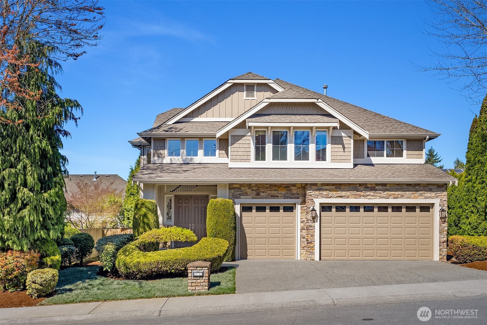 15732 NE 119th Court , Redmond, WA 98052-2252