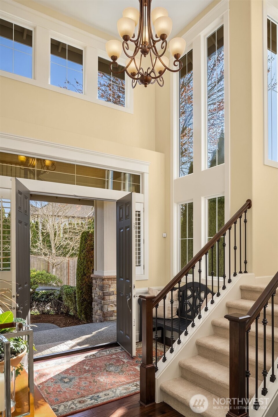 15732 NE 119th Court , Redmond, WA 98052-2252