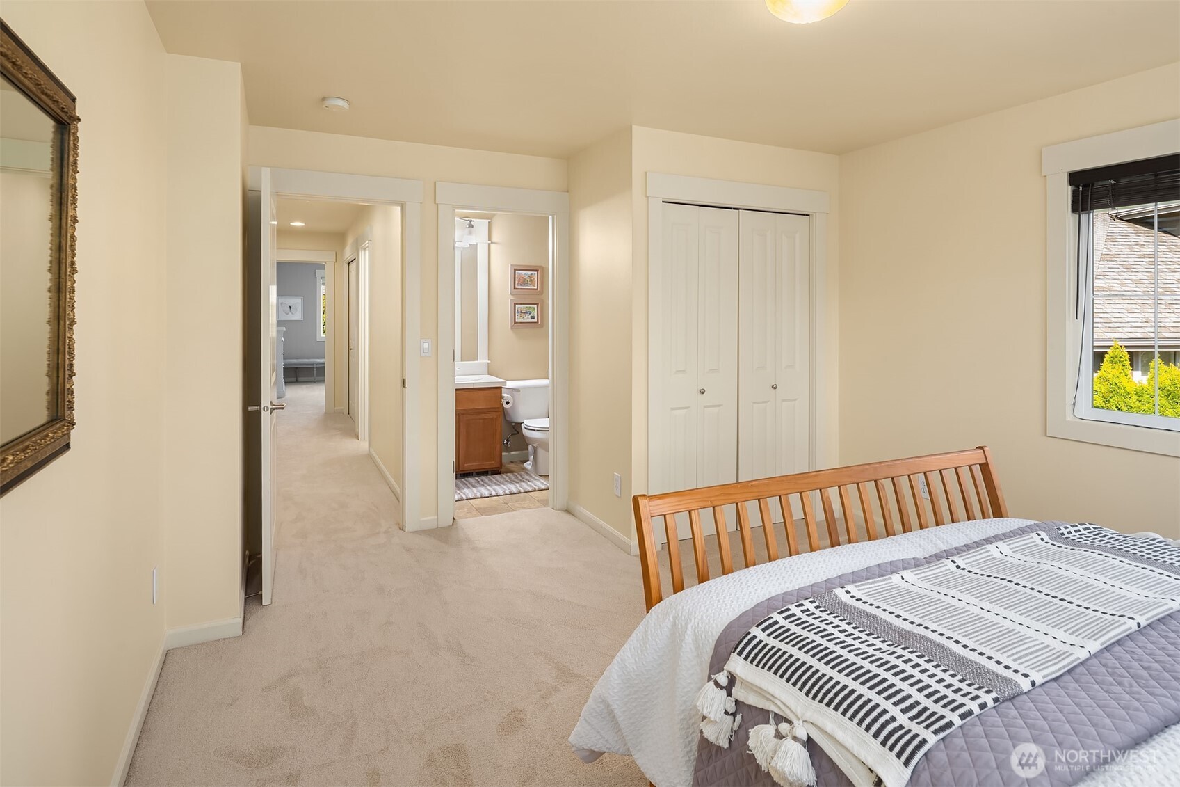 15732 NE 119th Court , Redmond, WA 98052-2252