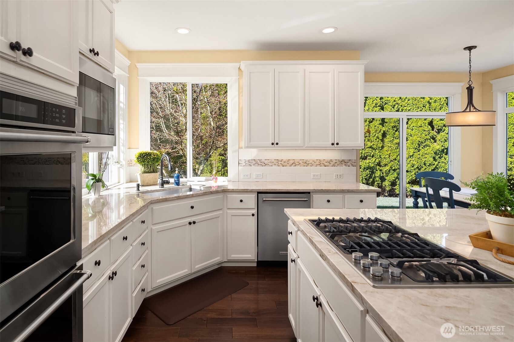 15732 NE 119th Court , Redmond, WA 98052-2252