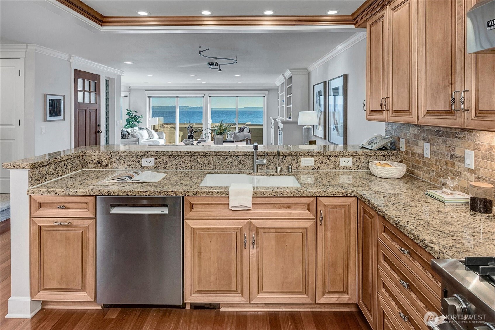 3312 Beach Drive SW, Seattle, WA 98116-2616