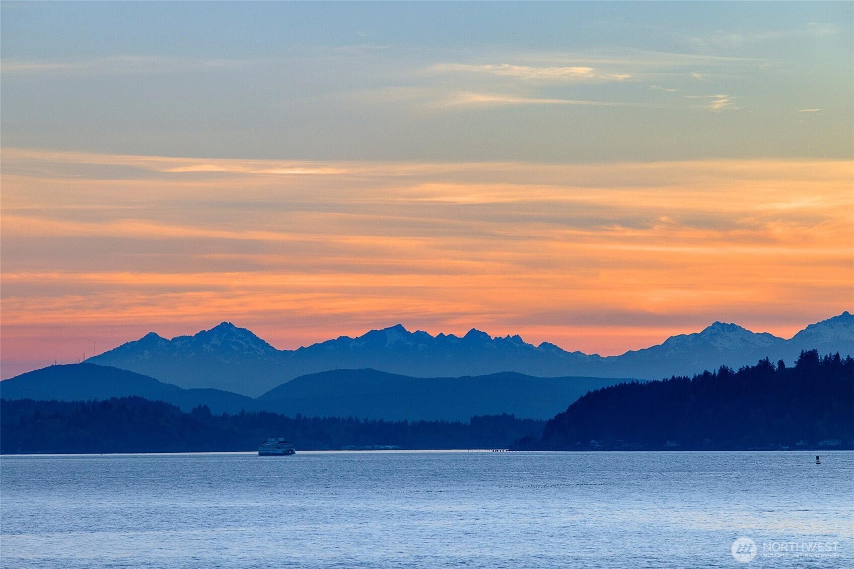 3312 Beach Drive SW, Seattle, WA 98116-2616
