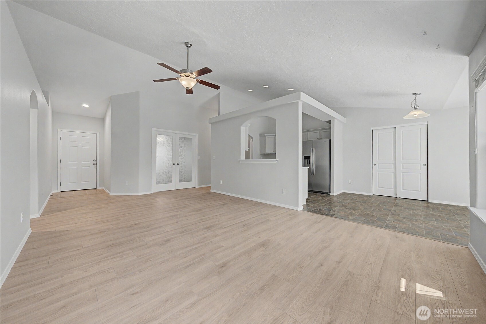 5929 Bluewood Street , West Richland, WA 99353