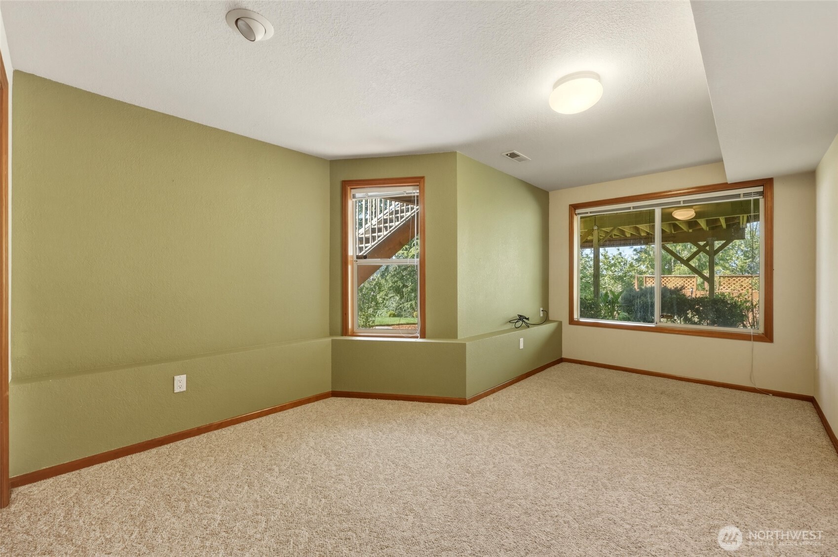 4295 Bush Mountain Drive SW, Tumwater, WA 98512